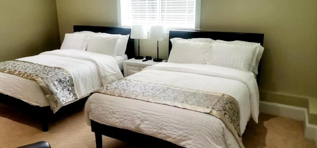 Beautiful Private Room In Blueback Beachfront Nanaimo Exterior foto